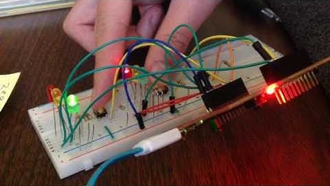 uTX Embedded Systems Lab 10 Traffic lights