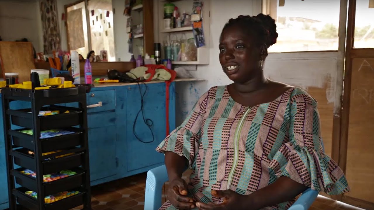 Sussana Ackah - Parrucchiera | Un'opportunità per cambiare in Ghana