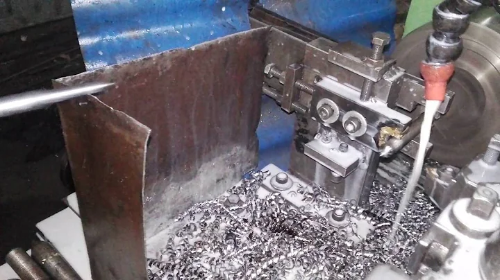 HYDRAULIC COPY TURNING MACHINE