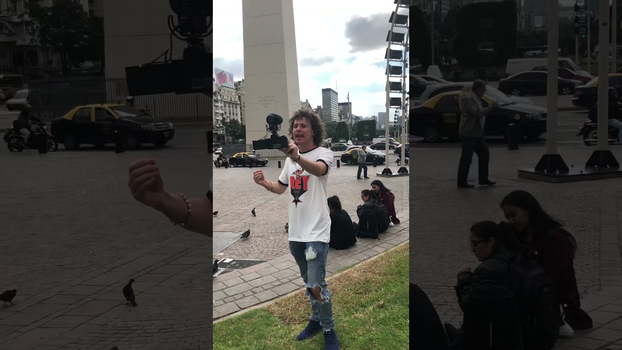 Casi le roban a Luisito Comunica en Buenos Aires Argentina. Video original (yo soy el verdadero)