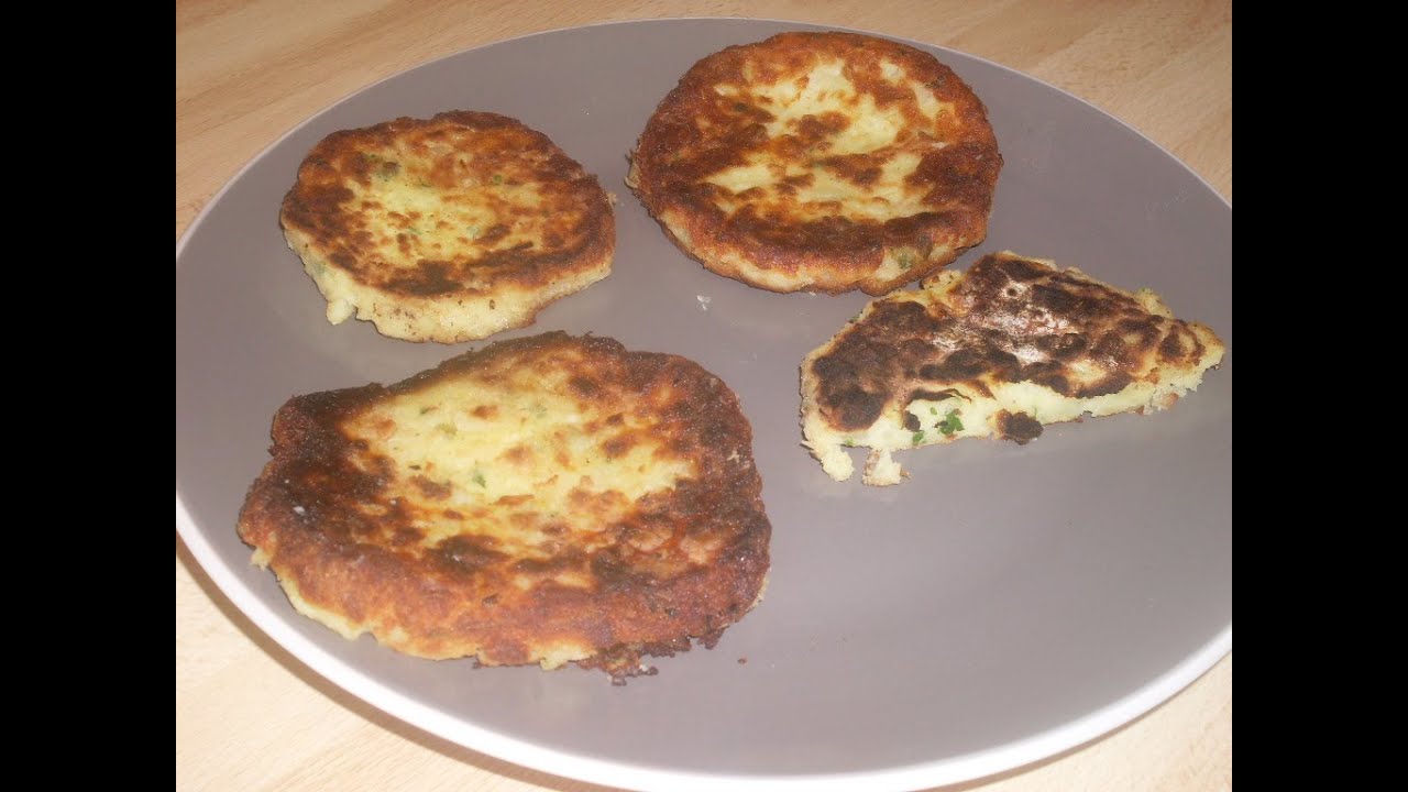 Comment faire des galettes de pomme de terre aux oignons et aux fines