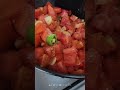 ب  5 دقايق. اسرع وألذ قلاية بندورة بزيت الزيتون والحار والتوم. بتنفع فطور /غداء او حتى عشا #اكسبلور