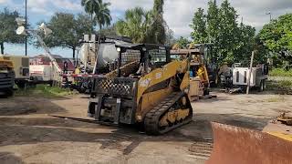 2013 Cat 259b track skid steer at Big Yellow Steel 305-216-7119 by Big Yellow Steel 33 views 1 year ago 57 seconds