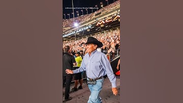 George Strait breaks long held record! 🤠🎤 #countrymusic #texas #georgestrait