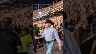 George Strait breaks long held record! 🤠🎤 #countrymusic #texas #georgestrait