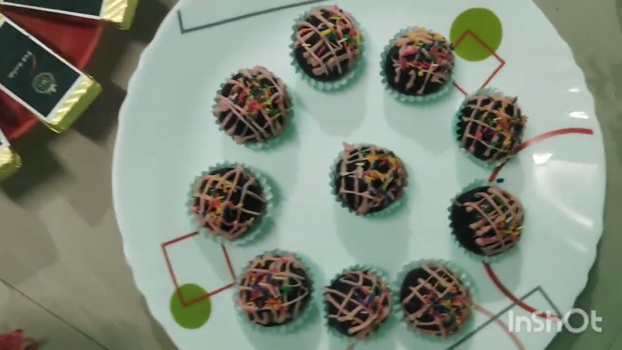 Dark chocolate,date delicious dessert and cake pops. no preservatives,no chemicals 