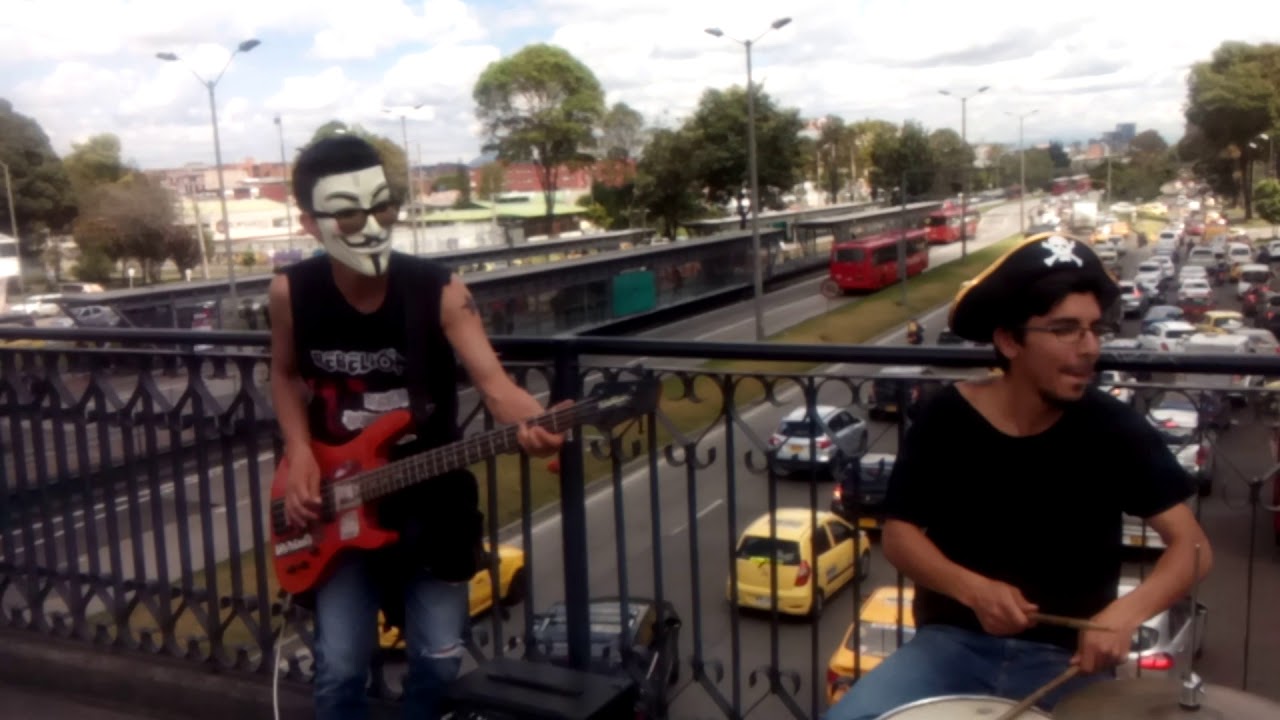 Los Fuckin´ Surfer Smokers - WIPE OUT HALA HALA