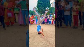 In The Streets Of India ⚽️🇮🇳😱 #India #Mumbai #Kids #Apfreestyle #Ontour #Shorts #Youtube