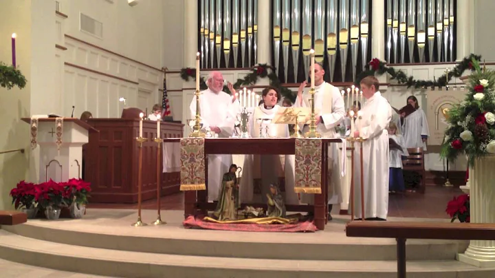 Rev. Sarah Lapenta-H presiding, Christmas Eve 2013