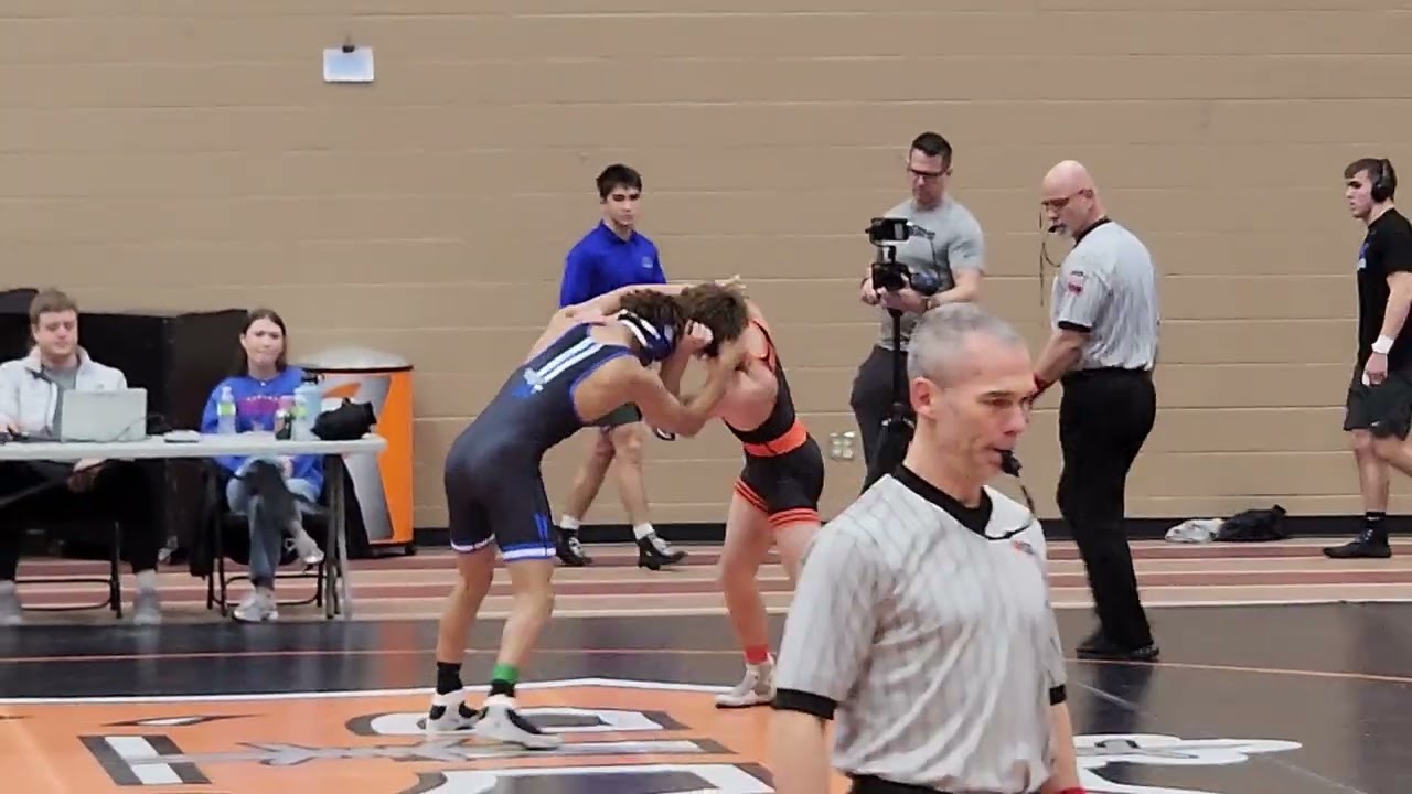 Don Flavin Invite - 150lbs Minooka vs Lincoln Way East 
