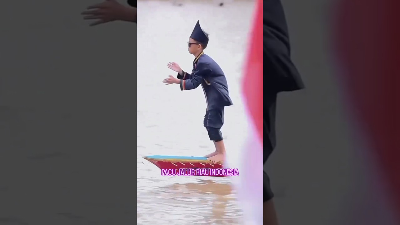 VIRAL MENDUNIA , PACU JALUR SINGINGI RIAU INDONESIA 