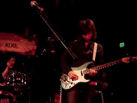 The Surf Coasters - Intruder (Live)