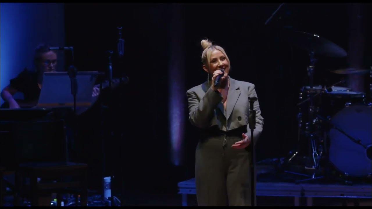 Natalie Paris - "Never Had A Dream Come True" (S Club 7) - YouTube