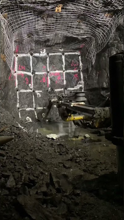 Underground jumbo drilling
