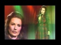 Loretta Lynn -  Put Your Hand in the Hand