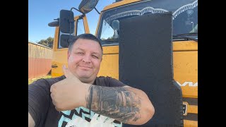 видео: Камаз 4308. Размеры вещевого ящика на спальнике Камаза 4308.✌️#камаз #спальник #ящик #колянтолянычtv картинка: Камаз 4308. Размеры вещевого ящика на спальнике Камаза 4308.✌️#камаз #спальник #ящик #колянтолянычtv
