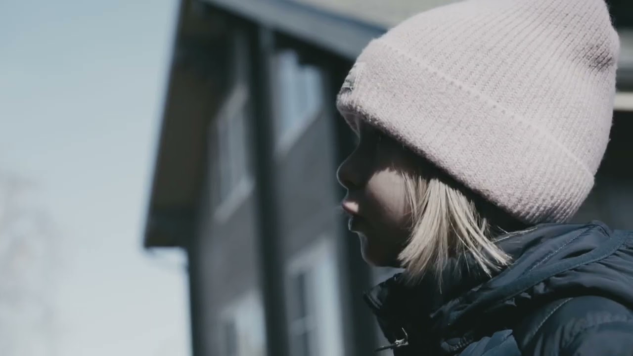 Земля в иллюминаторе - YouTube