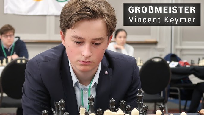 Vincent Keymer and Daniil Dubov after R5 of the FIDE Grand Prix 2022 in  Berlin