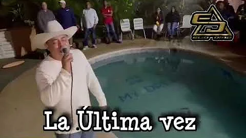 Elio Diaz canta en vivo su tema La ltima vez