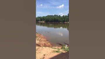 Shooting Guns @ The Red River