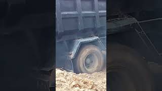 Selip, Menegangkan Ban Sampai Keluar Asap