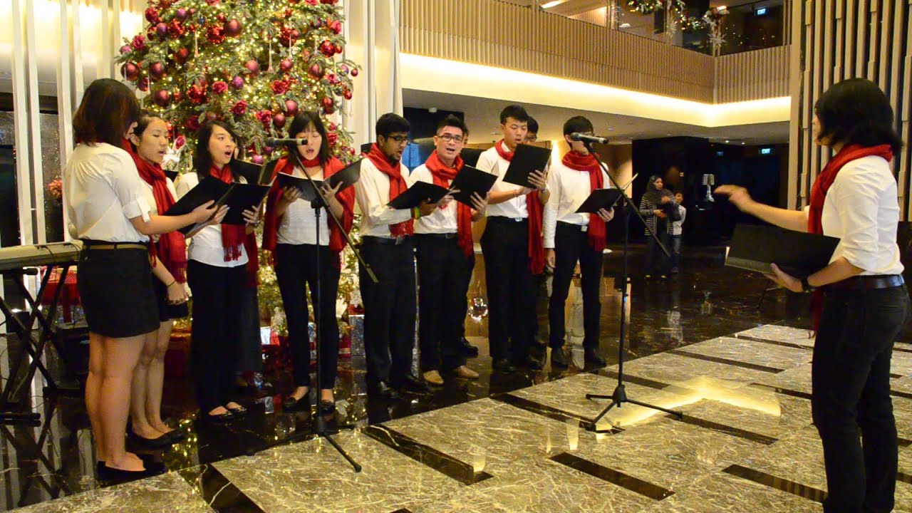 Quintsical Voices Caroling - Christmas Carols (Pan Pacific Orchard)