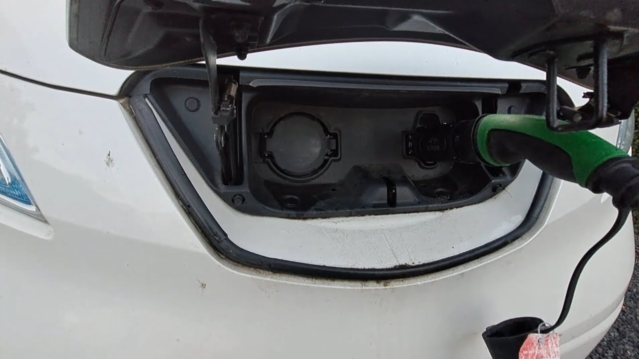 Fixing my charging problem for the shop van. Its fun!