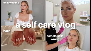 Vlog | Beauty Appointments, Dating, Spider Shenanigans Etc!!