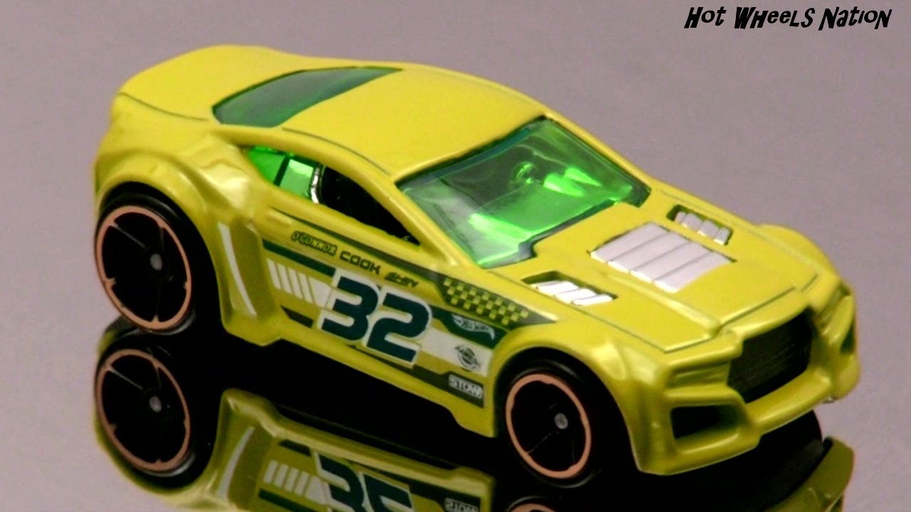 Torque Twister Color Changing Hot Wheels 2013 YouTube
