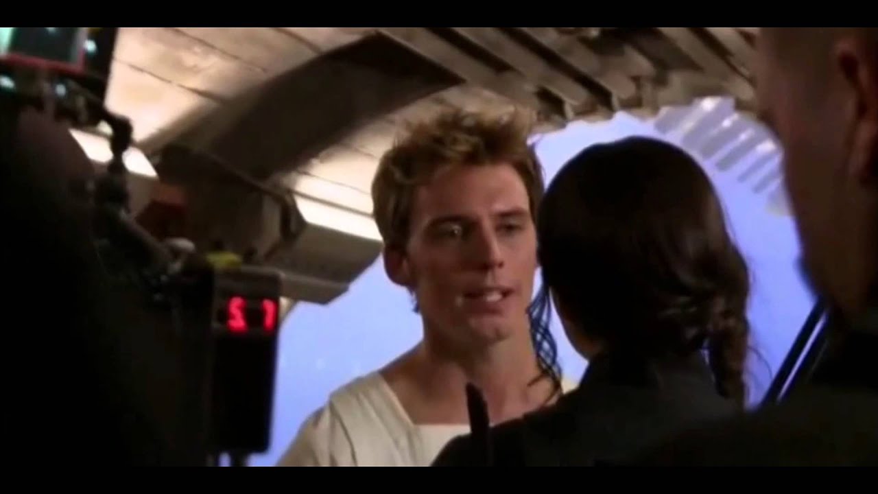 Mockingjay part 1 deleted scenes - Finnick in his underwear (more