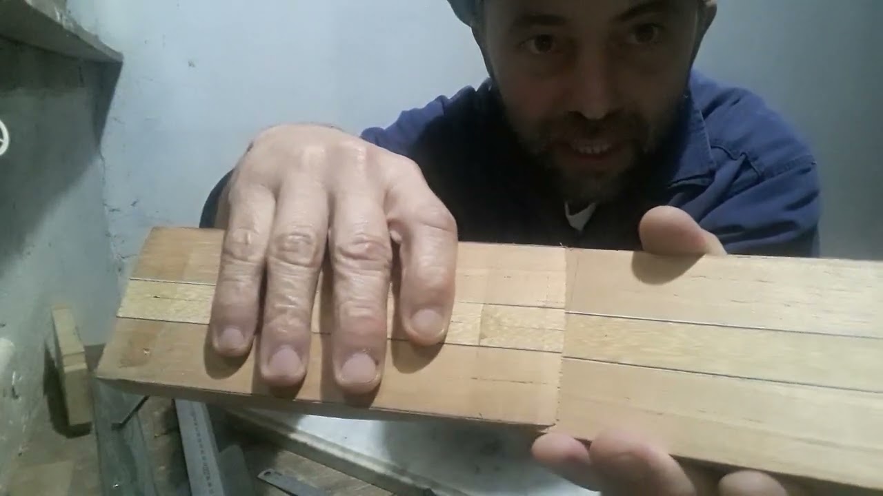 Fabricacion de guitarra clasica 432hz.(1°parte, corte y pegado de la pala)