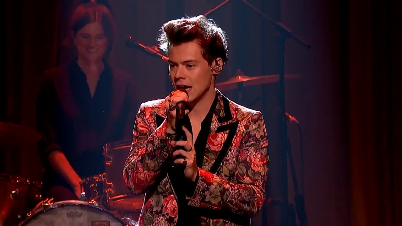 Download Harry Styles ♪ - Woman (at the BBC) -  LIVE
