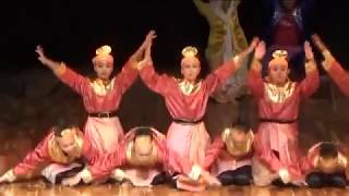 Tarian Kolosal Pelangi Negeriku Produksi Rigas Rosikin Wk Penyajian Dari Sd Puri Arta Karawang