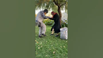 Дед с бабкой на тусе Dedpatap дедпатап танец юмор прикол дед 