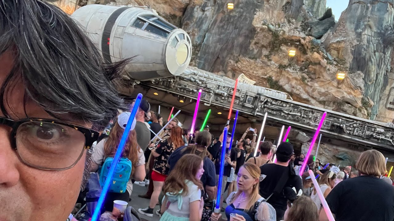 May the 4th & Day 3 @ Disney Hollywood Studios with my battleship shipmates visiting me in Orlando.