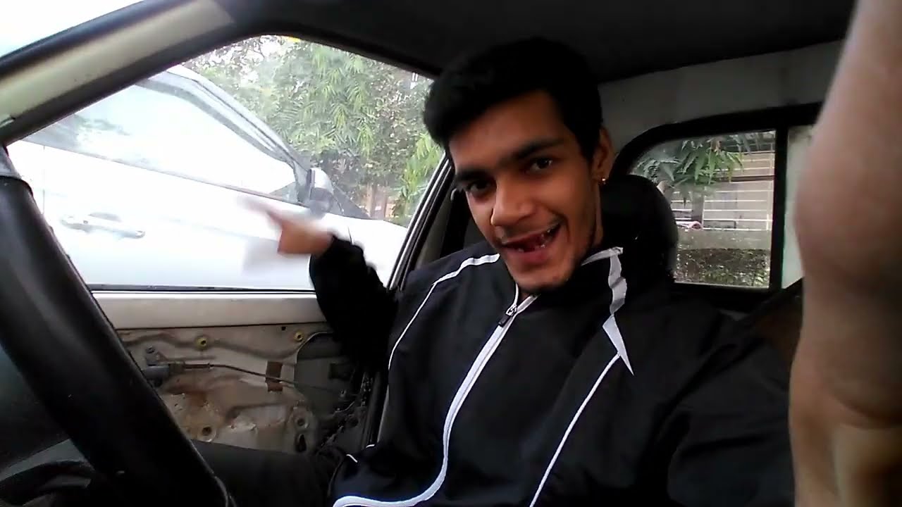 Cleaning the interior on a 2001 Maruti 800/ Episode 2. 800 Build Series