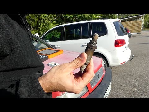 Videó: A gyertyák cseréje a Renault Clio Mk3 -ban: 11 lépés