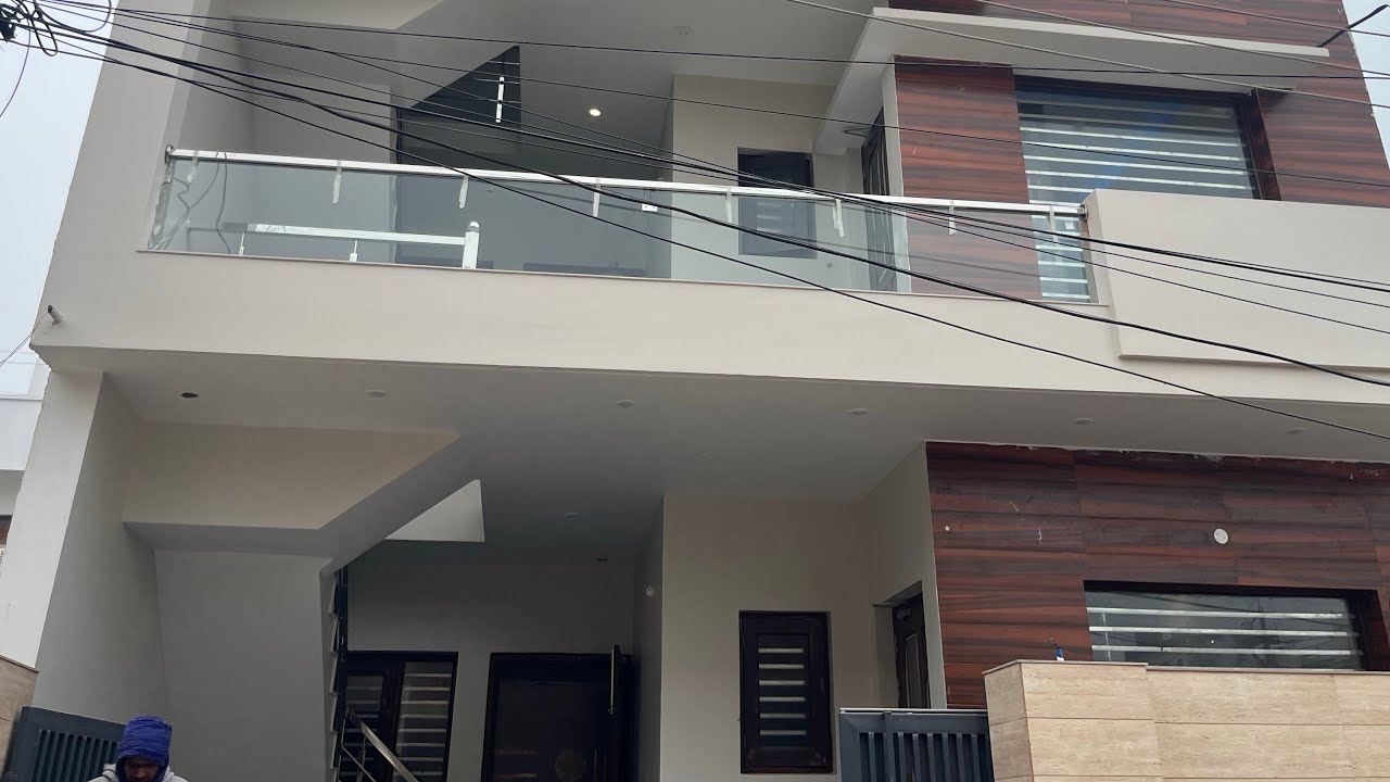 150 gaj newly build house zirakpur bich eh hai 4 bhk double story house zirakpur guri property