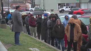 Long, cold lines worsen in Jackson County to pay personal property taxes