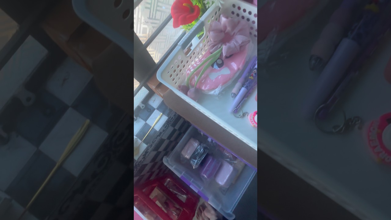 #lovegiftidea #smallbusiness #makeuphamper #gift #luckyscoop #valentinesday #birthdaygift #viral