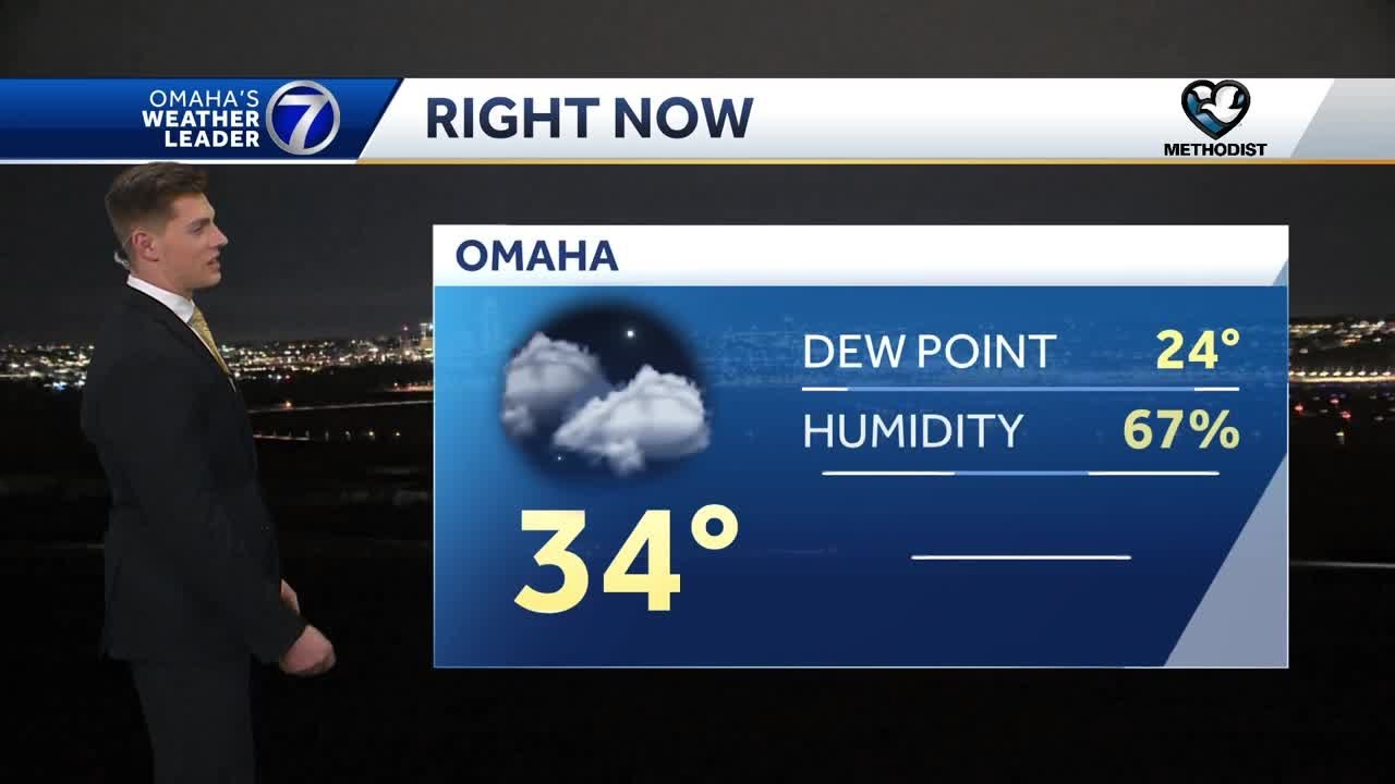 A chilly weekend before a warm up to start the week - YouTube