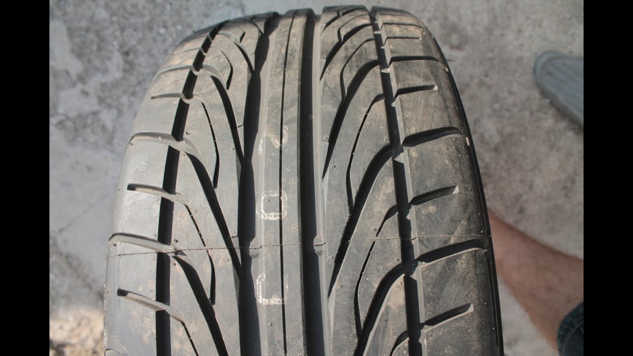 245 40 ZR19 94W Dunlop Direzza DZ101 Thailand 3912