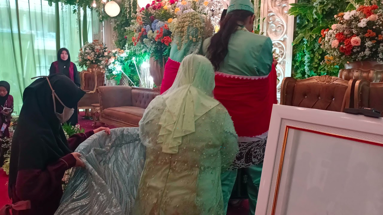 ACARA NGUNDUH MANTU , GUS NAFI'  PONPES DARUL IHSAN MENGANTI