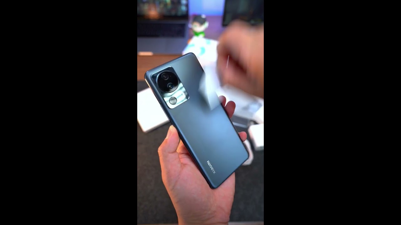 Xiaomi Civi 2 Unboxing Experience Also Has A Smart Island Shorts