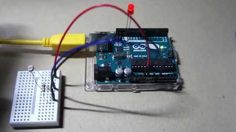 Arduino [EX002] CdS sensor LED / CdS値に応じて点滅