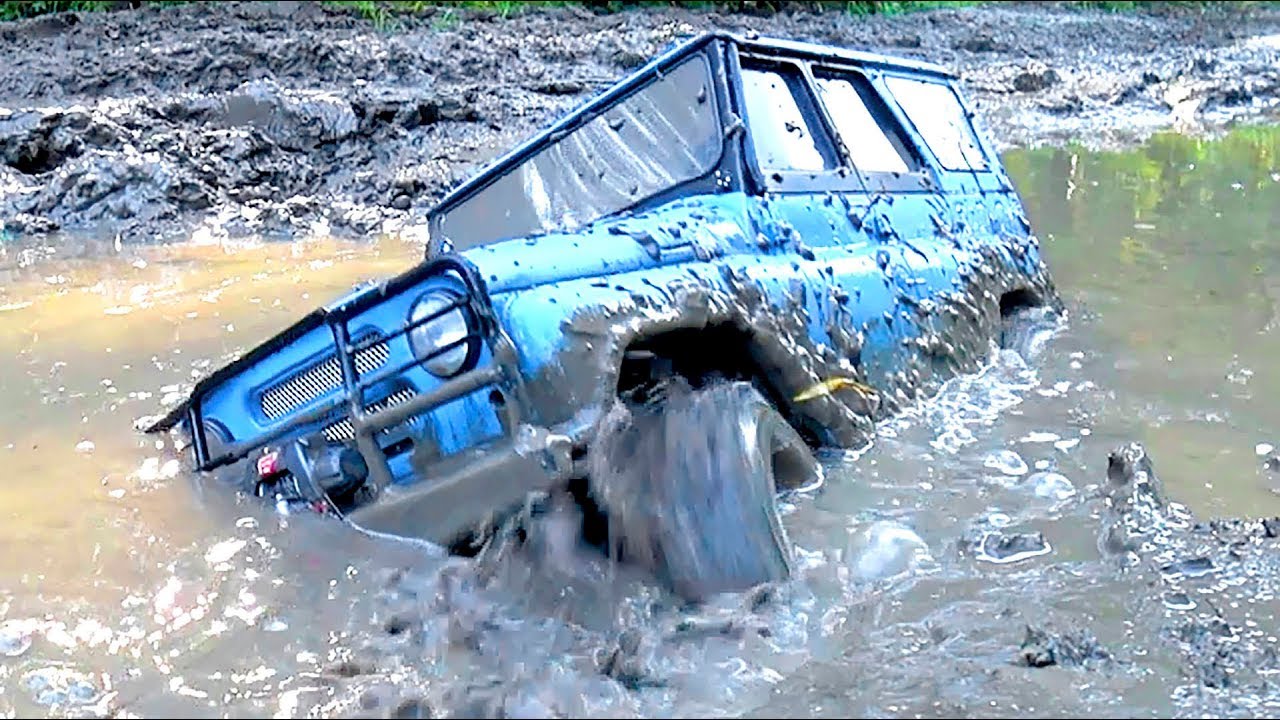 RC Cars MUD Racing Extreme UAZ Hunter VS Cherokee Axial SCX10 ii | Wilimovich