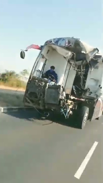 Khatron Ke Khiladi pat2 Indian truck driver Bus ka accident Ho Gaya 30m views/#short