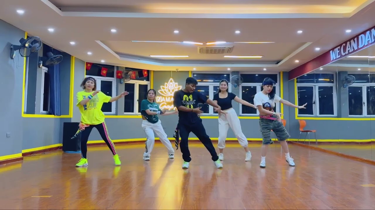 Hẹn Hò Nhưng Không Yêu Remix | ZUMBA DANCEI Choreo By Suraj Singh