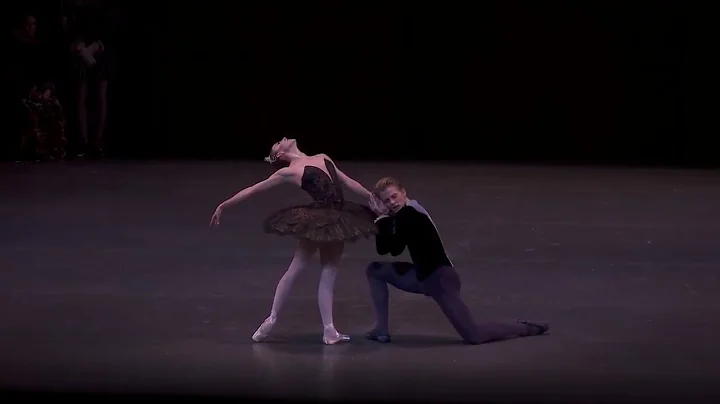 Tiler Peck & Chase Finlay in Swan Lake (excerpt)