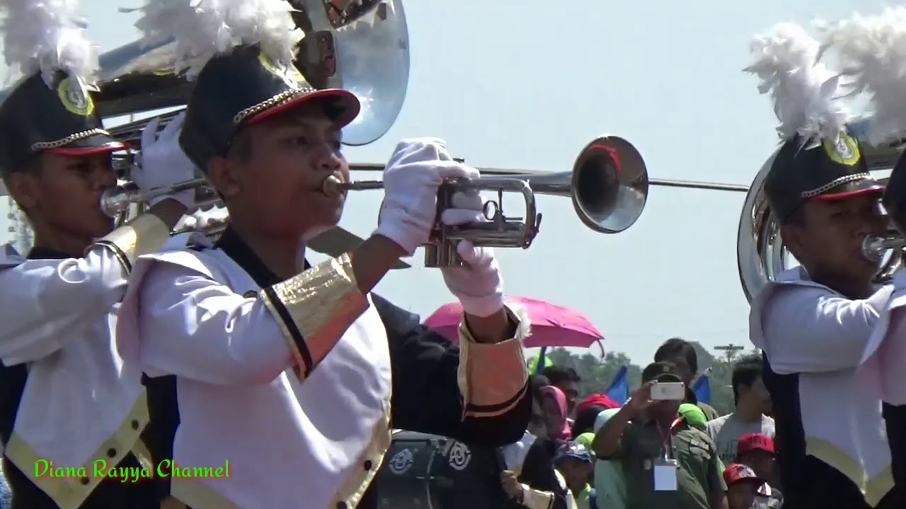 Marching Band MTs NU Demak Tampil Memukau di Lomba Marching Band Piala PANGDAM IV DIPONEGORO